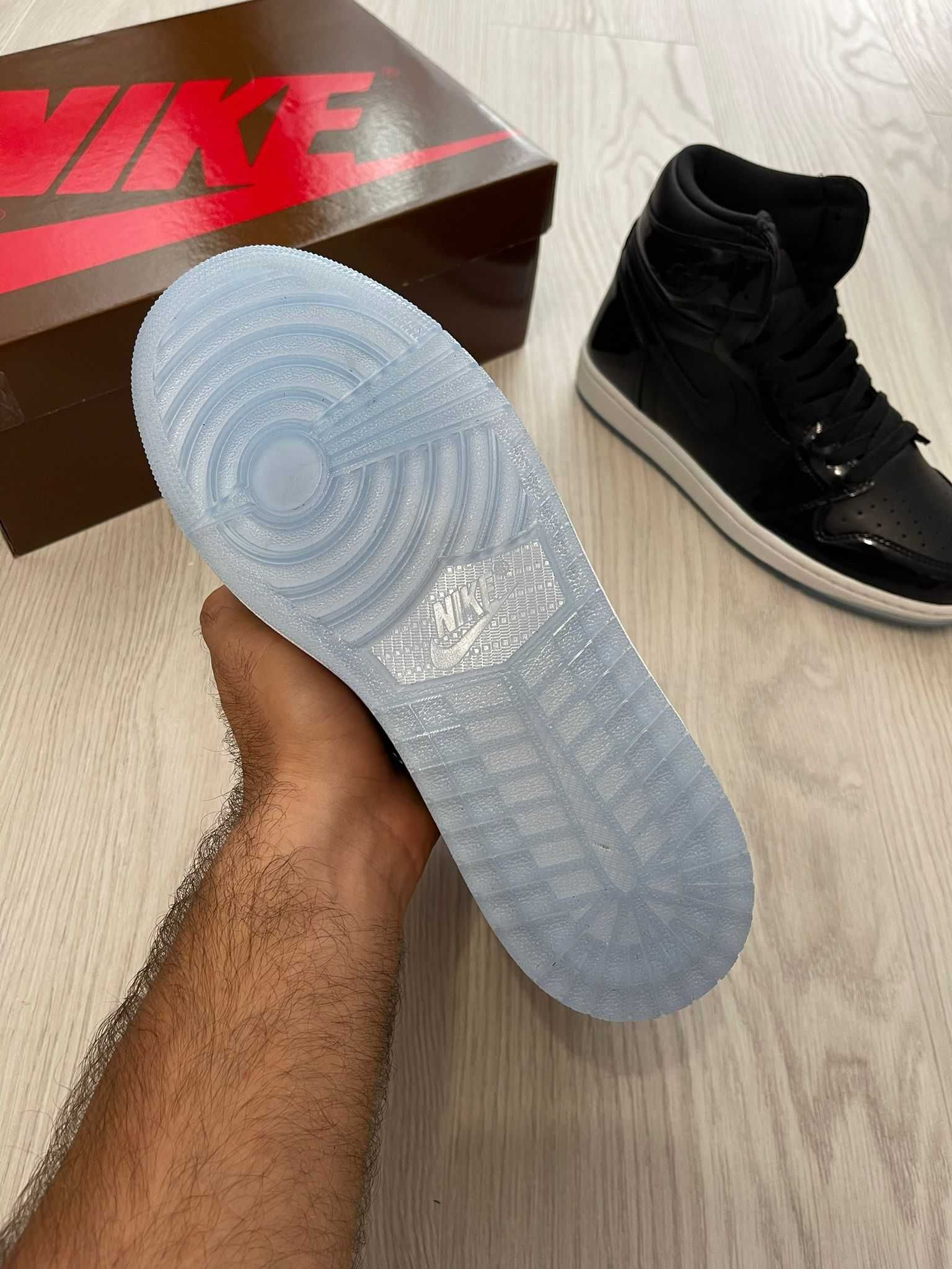 Nike Air Jordan 1 Space Jam ( Verificare Colet )