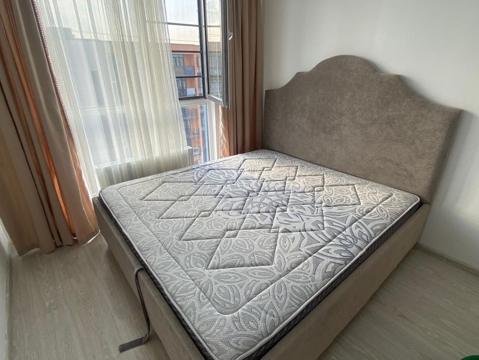 Спальная кровать