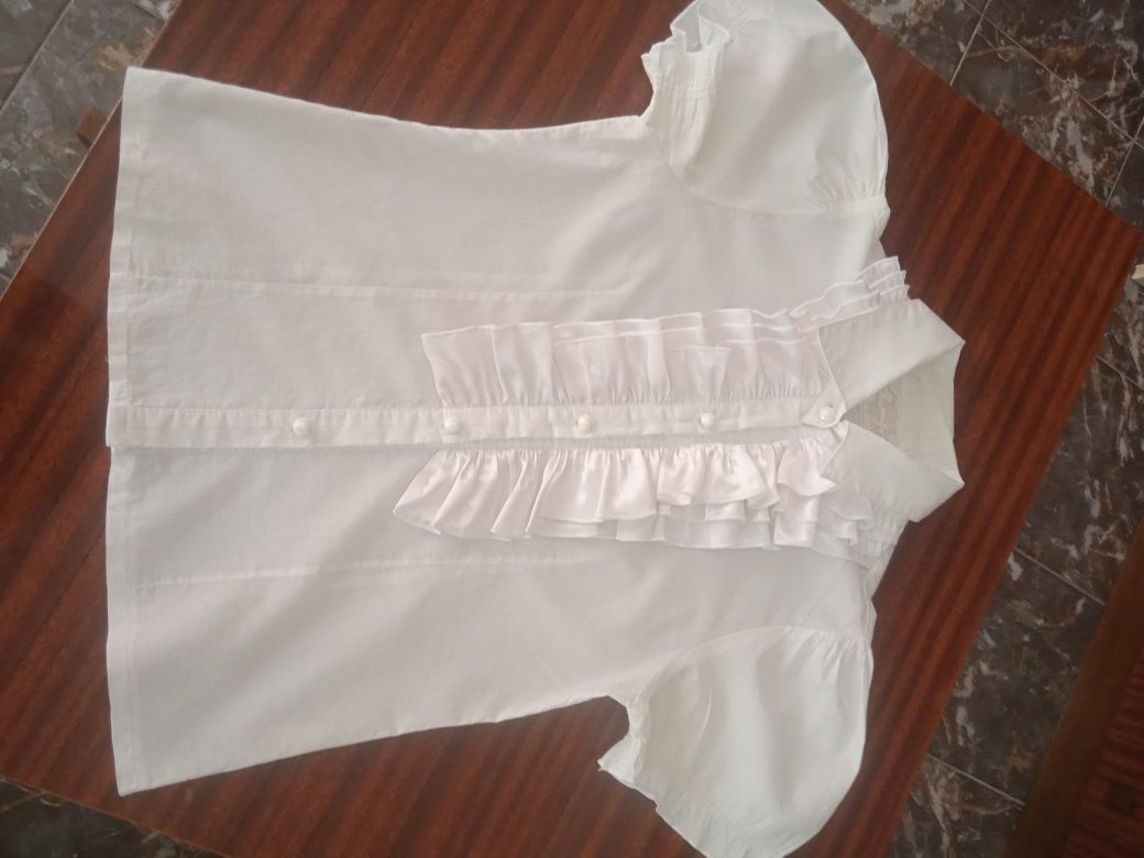Белая школьная рубашка с коротким рукавом, блузка