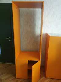 Оранжеви шкаф/витрина