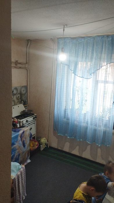 Чирчик Соларис кучаси 2 хонали уй сотилади