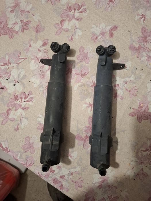 Пръскалки за фарове за мерцедес w211