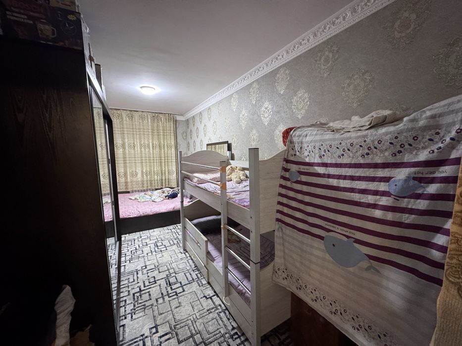 Чирчик 2-микрорайон 2 хона 53кв.м сотилади