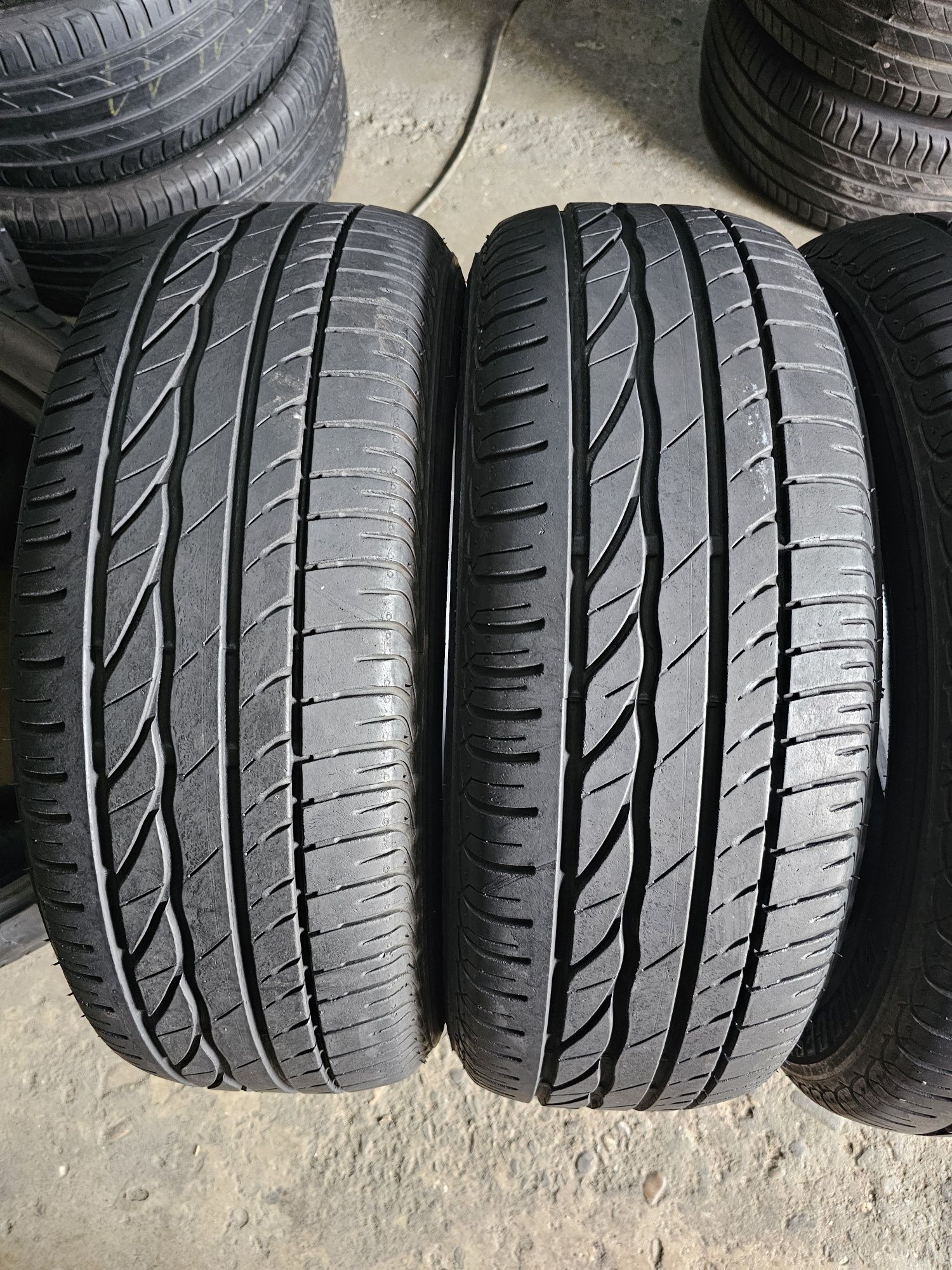 4 anvelope vara 205 60 16 Bridgestone Blizzak