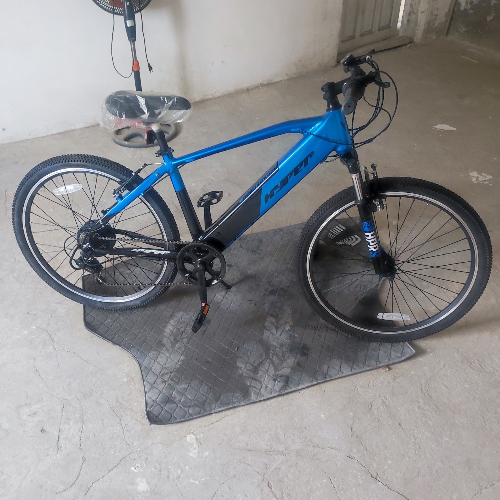 Huper brend elektrovelik sotiladi