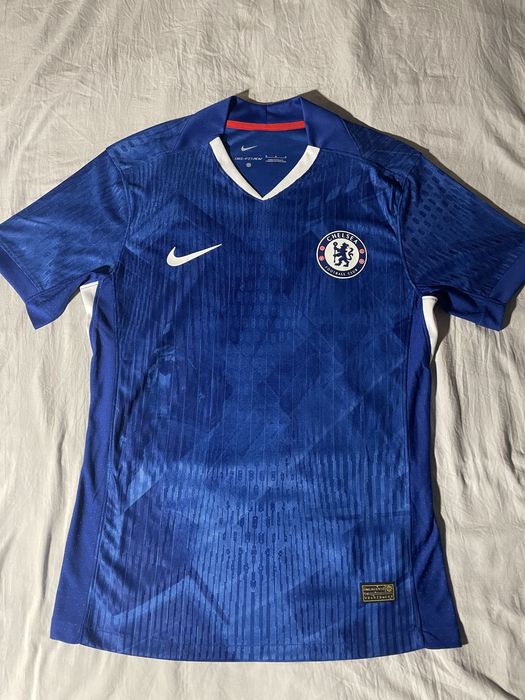 Чисто нови футболни тениски!