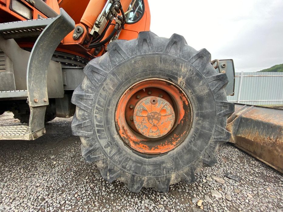 De vanzare Liebherr A904C