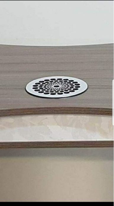 Grilaj inox masa de manichiura