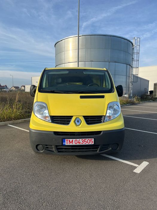 Vând Renault Trafic An 2011