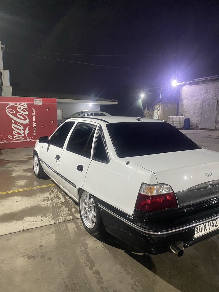 Nexia 1 oq 2005 yil DONC luks