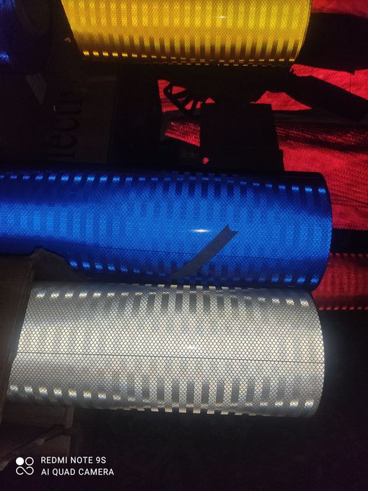 Aks. Ettiruvchi plyonka