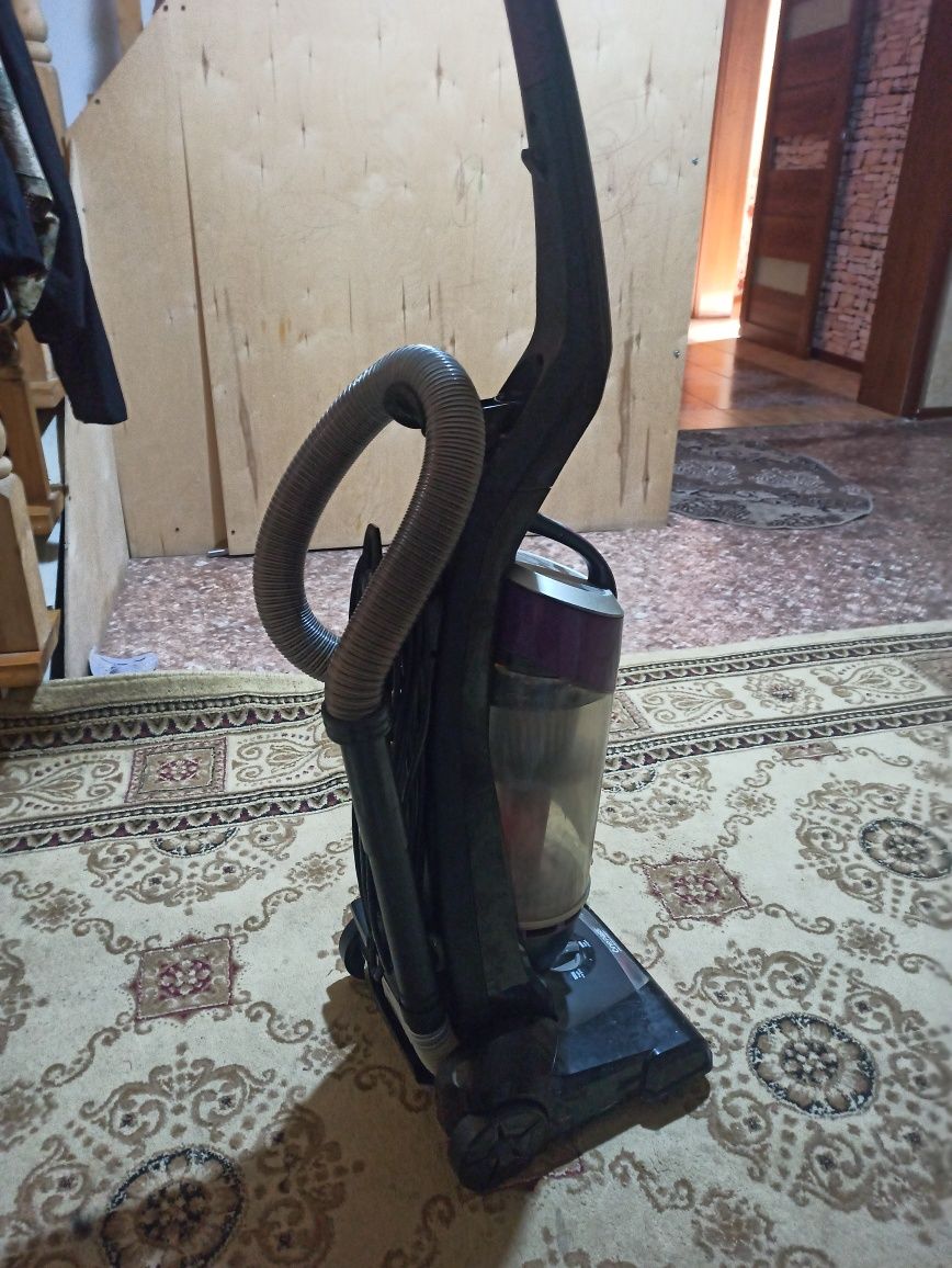 Bissel пылесос  9595