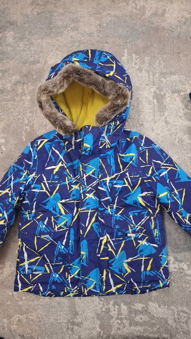 Продам демисезонную куртку и полукомбинезон