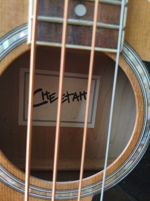 Cheetah електро-акустична бас китара