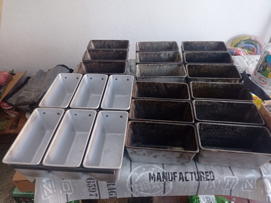 Нан жабатын печь,растойкасымен бірге,қалпы бар