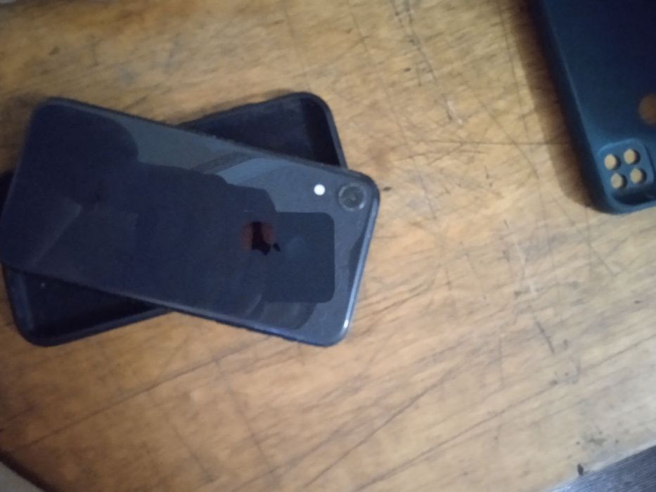 iphone xr продам или обменяю