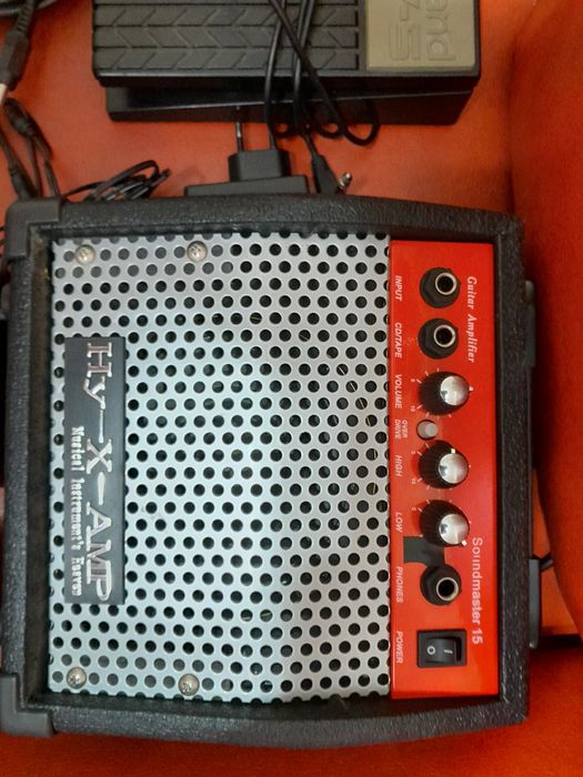 Amplificator, pedala de efect si expresie