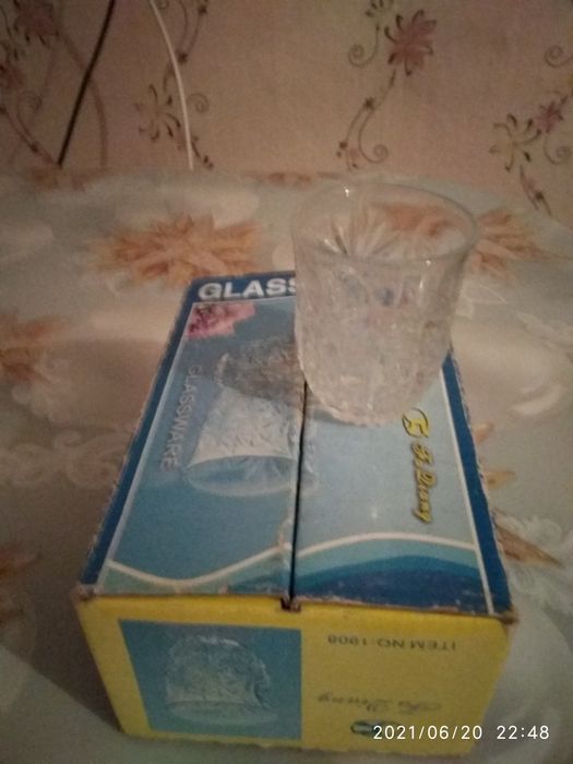 Продам набор рюмочек из 6 штук.