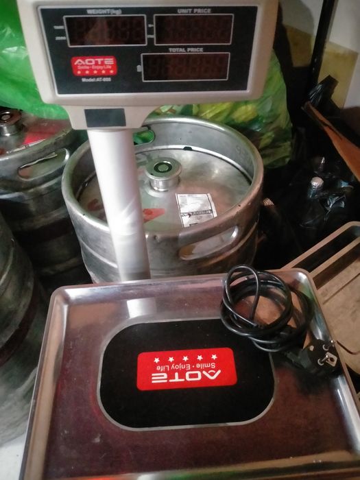 Весы  торговые новые