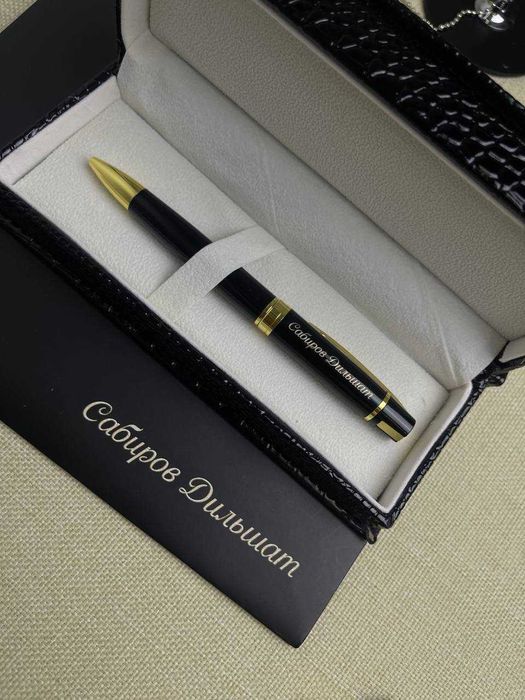 Новогодний подарок — металлическая ручка с гравировкой ручка именной