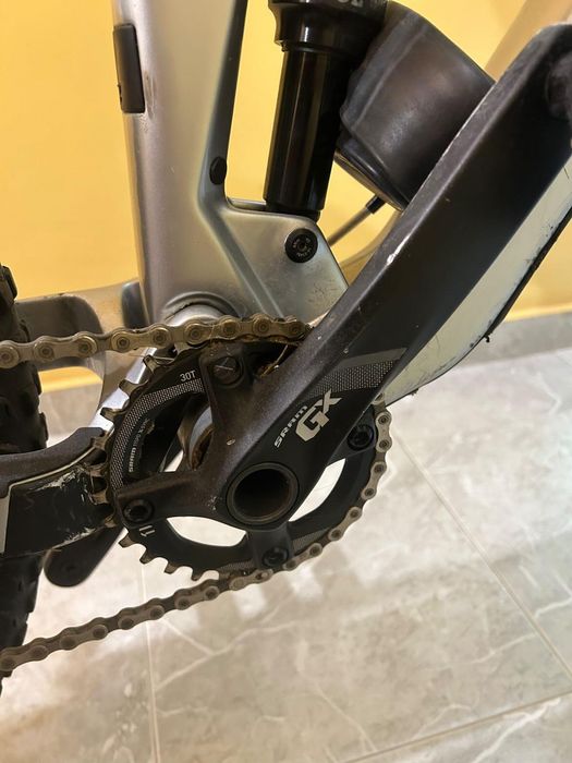 Продавам cube stereo 2020г