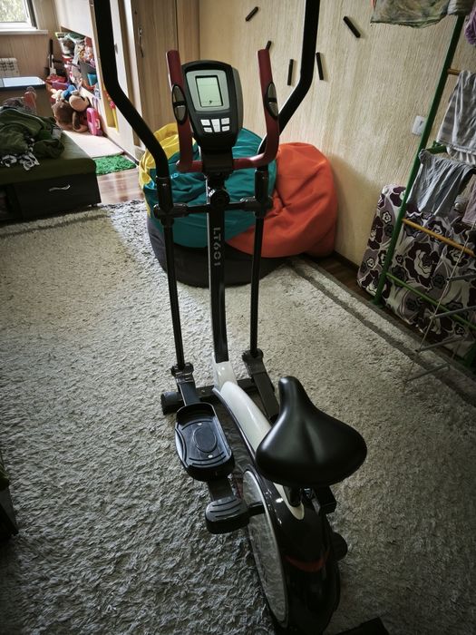 Продаю эллиптический тренажор LT 601