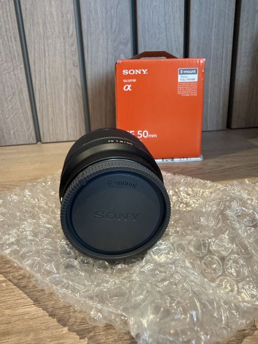 Obiectiv foto Sony - FE, 50mm, f/1.8
