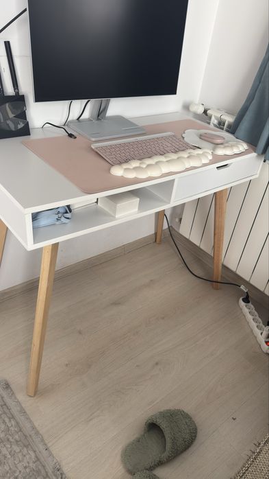 Бюро Tamhold от Jysk