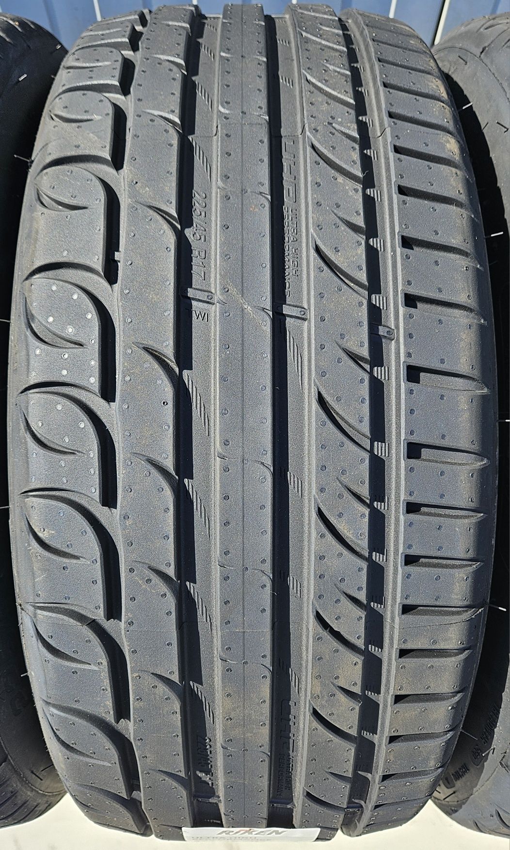 225/45 R17, 94Y XL, RIKEN (By Michelin), Anvelope vara protectie janta