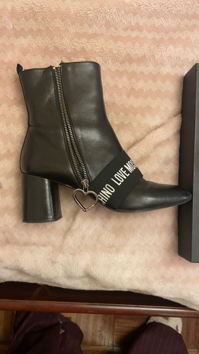 Боти обувки love moschino