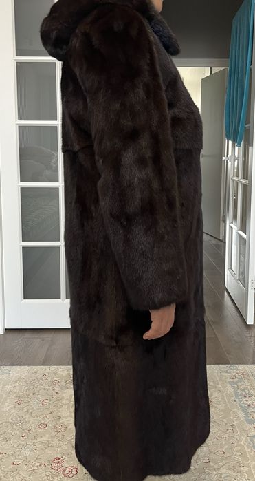 Норковая шуба на продажу