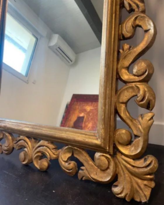 Oglindă Baroc deosebita cu o rama din lemn masiv sculptata integral ma