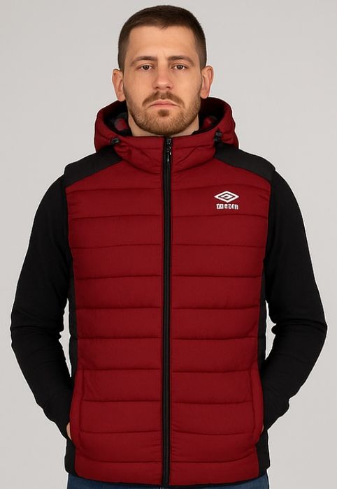 Оригинална грейка (елек) Umbro в червен цвят