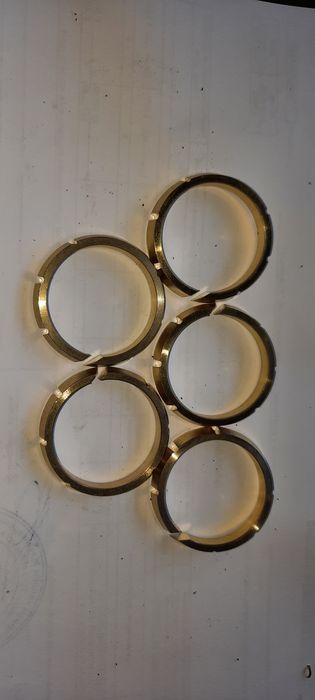 Упорное кольцо фланца привода кпп Гольф 3 1.6-1.8