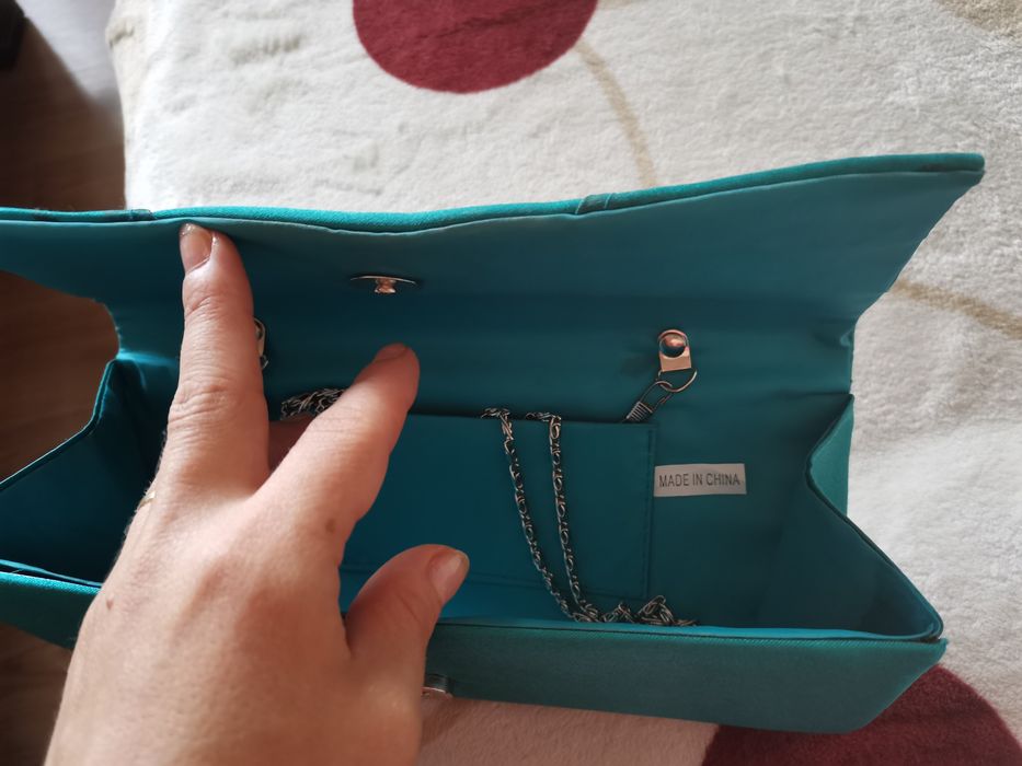 Plic pentru ocazii cu lantisor de umar