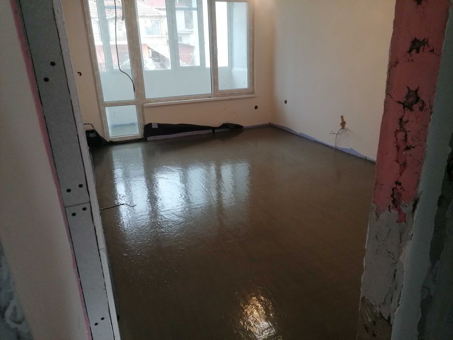 Подовa замазкa с машина