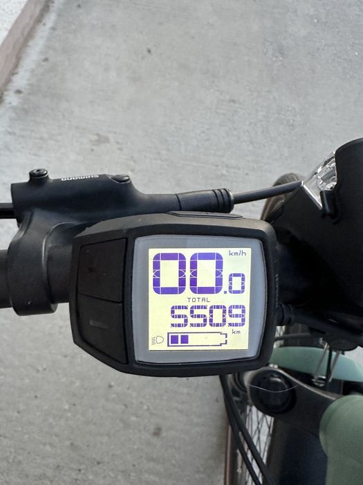 Bicicleta electrica Cube motor Bosch 9 viteze frane disc suspensie