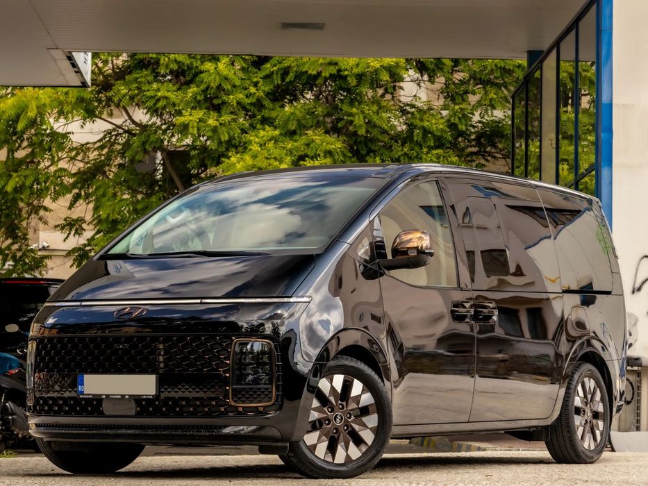 Hyundai Staria Hyundai Staria // 2.2 CRDI // 177CP // DIESEL // 7locuri Premium -