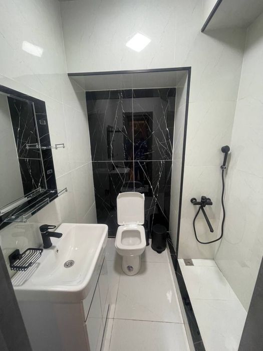 Ц-4 Пойтахт БЦ | 60кв - нежилое помещение Аренда