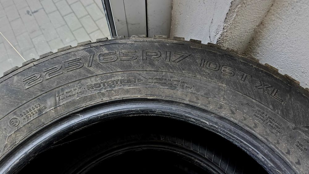 Гуми Нокиан Хакапелита 8