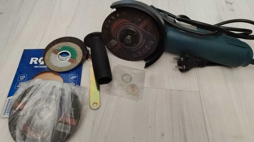 Балгарка BOSCH GWS 125 болгарка УШМ бош