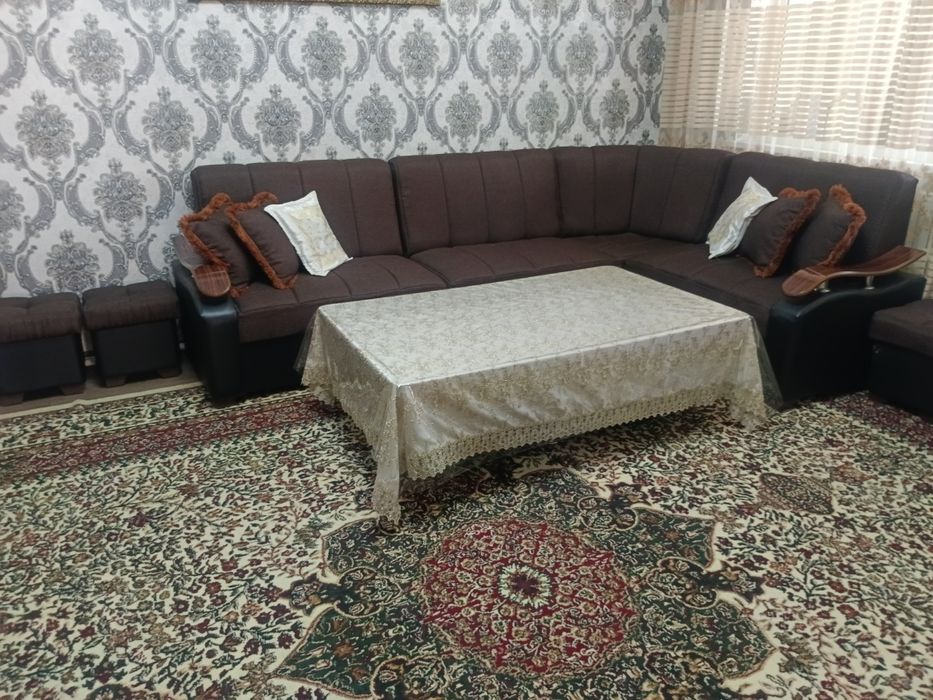 Мягкий уголок для гостиной
