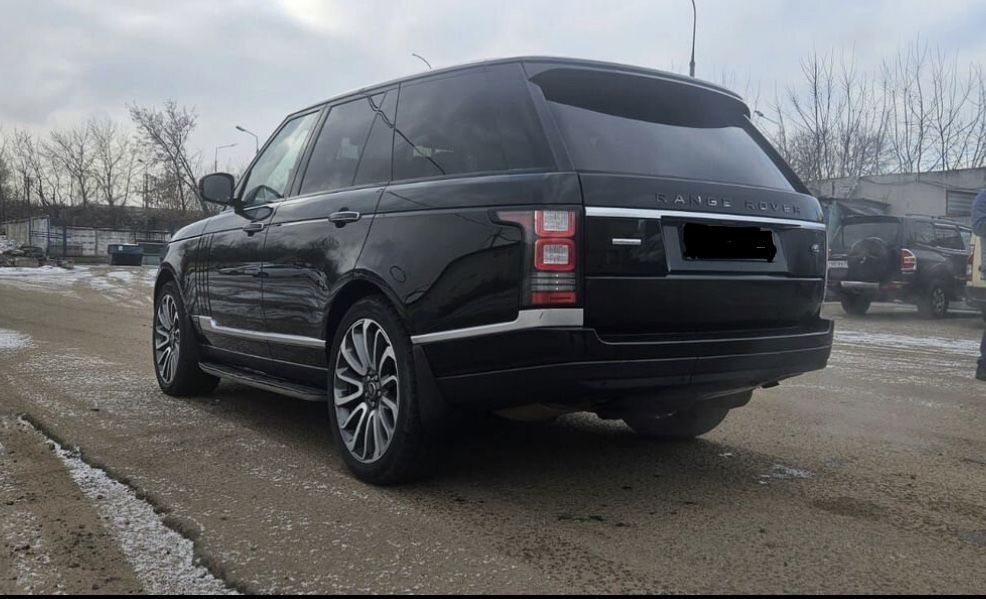 Range rover. Land rover