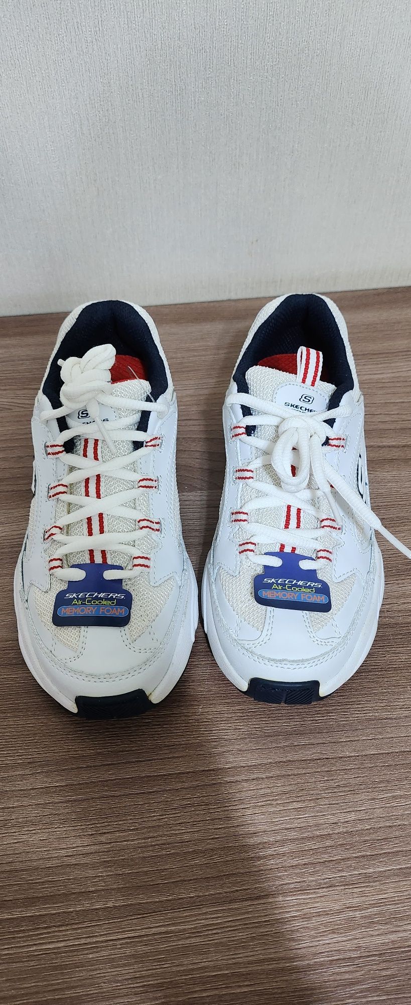 Skechers кроссовки 33,5