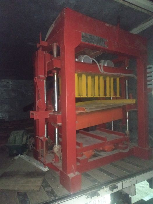Shlaka blok aparati sotiladi qolip 20x40 razmerli