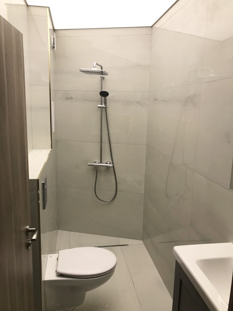 Продава се Двустаен апартамент в Варна, Левски - 71 кв.м за 2253 €/кв.м - Снимка #6