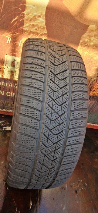 1 Anvelopa Pirelli 225 45 R18 M+S. Dot 2022