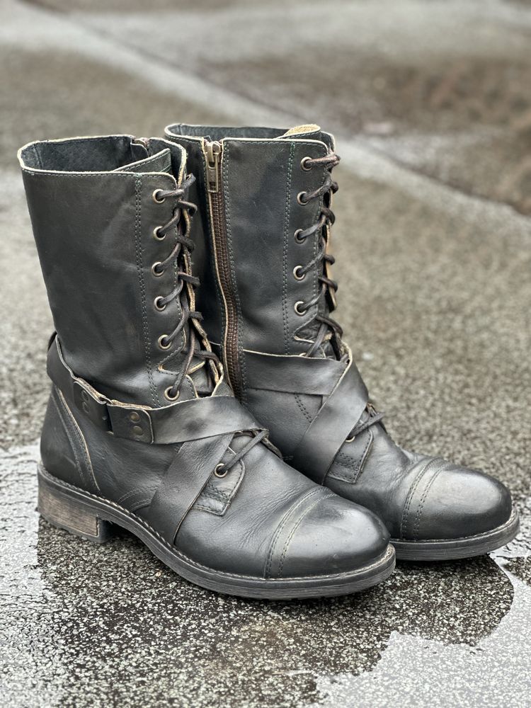 Buffalo boots 38