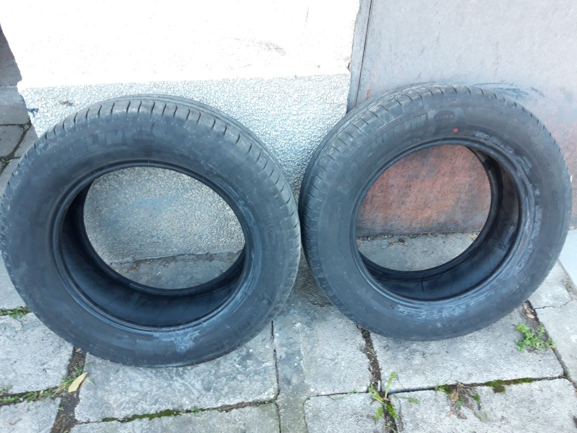 Продавам 2бр.летни 16 гуми Michelin за Фолксваген Пасат