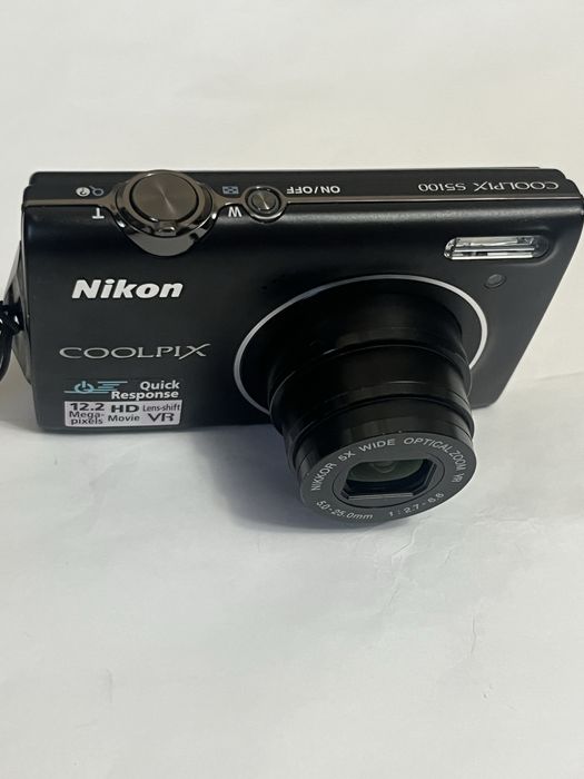 Nikon Coolpix 5100 5x optic zoom 12 mPx, afisare data si ora poze